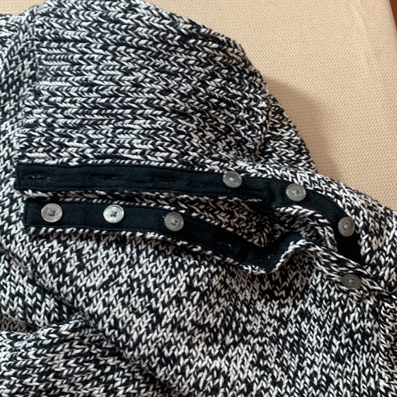 Jones New York Country Black/White Knit Convertible Turtle Neck - Picture 11 of 16